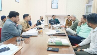 Photo of शिमला और प्रमुख शहरी क्षेत्रों में जाम से निपटने की तैयारी, कैबिनेट उप-समिति ने की व्यापक समीक्षा