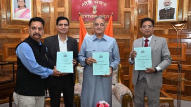 Photo of हिमाचल मानवाधिकार आयोग की वार्षिक रिपोर्ट राज्यपाल को सौंपी