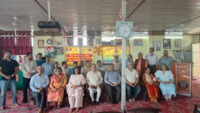 Photo of सोलन में ‘प्रज्ञा प्रवाह’ की महत्वपूर्ण बैठक संपन्न, सामाजिक कुरीतियों को दूर करने पर हुआ मंथन; ज़िला कार्यकारिणी की नई घोषणाएं
