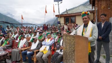Photo of राजस्व मंत्री ने सांगला घाटी की ग्राम पंचायत शौंग का किया दौरा