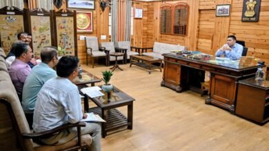 Photo of सीएसआर के तहत संचालित विकासात्मक परियोजनाओं को समयबद्ध पूरा करें अधिकारी: उपायुक्त मुकेश रेपस्वाल 
