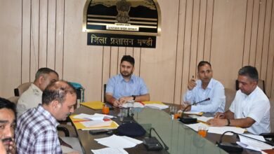 Photo of आबकारी एवं एनडीपीएस अधिनियम के प्रभावी क्रियान्वयन को लेकर उपायुक्त ने की समीक्षा बैठक