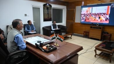 Photo of देवरी स्कूल के नए भवन में शुरू हुई कक्षाएं, सीएम सुक्खू और प्रियंका गांधी ने विद्यार्थियों को दी बधाई