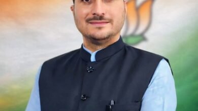 Photo of आईएएस-आईपीएस का कैडर घटाकर 200 करोड़ बचाने का दावा जनता की आंखों में धूल झोंकने जैसा, आर्थिक कुप्रबंधन और भ्रष्टाचार पर पर्दा डाल रही सुक्खू सरकार : राकेश जमवाल