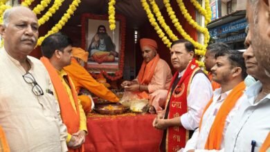 Photo of संत शिरोमणि गुरु रविदास जी के 650वें प्रकाश उत्सव पर काशी से आई पावन मिट्टी कलश यात्रा का माजरा में भव्य स्वागत