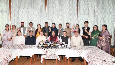 Photo of डीसी कार्यालय कांग्रेस का राजनीतिक अड्डा नहीं बन सकता, दो दिन में जिला परिषद अध्यक्ष-उपाध्यक्ष के चुनाव कराए जाएं, अन्यथा हाईकोर्ट से लेकर धरने तक हर लोकतांत्रिक लड़ाई लड़ेगी भाजपा : जयराम ठाकुर