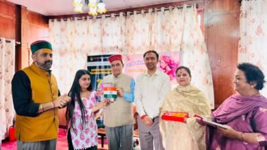 Photo of NEET में सफलता हासिल करने वाले शिमला जिला के प्रतिभाशाली विद्यार्थियों का सम्मान, YWCA माल रोड में सखी सहेली समूह ने किया प्रतिभा सम्मान समारोह