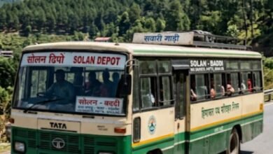 Photo of सोलन-बद्दी बस सेवा बंद होने से स्कूली बच्चे परेशान, पैदल सफर करने को मजबूर