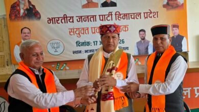 Photo of भाजपा के 25 प्रकोष्ठ संगठन और समाज के बीच मजबूत सेतु, हर वर्ग तक पहुंचाएंगे पार्टी की नीति और विचार : डॉ. राजीव बिंदल
