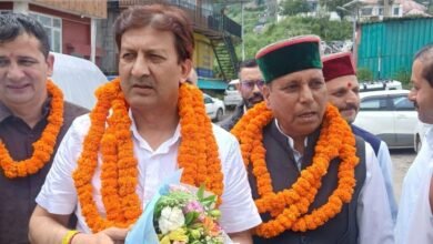 Photo of भाजपा के प्रकोष्ठ संगठन और समाज के बीच मजबूत सेतु, मंडल स्तर तक कार्यक्रमों के माध्यम से हर वर्ग को पार्टी से जोड़ेंगे : पुरुषोत्तम गुलेरिया