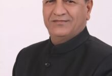 Photo of विधानसभा में संपूर्ण वंदे मातरम् के गायन का विरोध स्वतंत्रता सेनानियों और अमर बलिदानियों की भावनाओं का अपमान, कांग्रेस देश से माफी मांगे : डॉ. राजीव बिंदल
