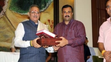Photo of संस्कृत को जीवंत ज्ञान परंपरा के रूप में संरक्षित, प्रोत्साहित और आधुनिक बनाने की जरूरत: राज्यपाल