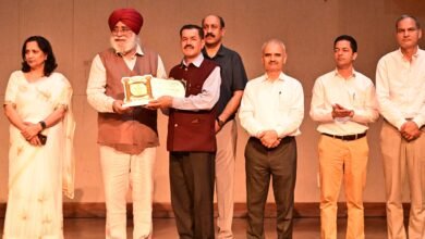 Photo of शिक्षक दिवस पर नौणी में उत्कृष्ट शिक्षण के लिए शिक्षकों का सम्मान