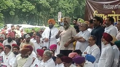 Photo of पंजाब कांग्रेस का प्रदर्शन: चंडीगढ़ में चुनाव आयोग कार्यालय की ओर कूच, ज्ञानेश कुमार को हटाने की मांग