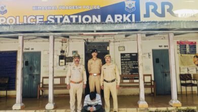Photo of अर्की में चोरी की 46 शटरिंग प्लेटों का खुलासा! CCTV और तकनीकी जांच से आरोपी गिरफ्तार, निशानदेही पर 50 हजार की चोरी की प्लेटें बरामद