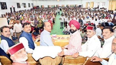 Photo of कांग्रेस गुट गिनती रहेगी, भाजपा सरकार बना लेगी, नालागढ़ पहुंचे नेता प्रतिपक्ष जयराम का दावा