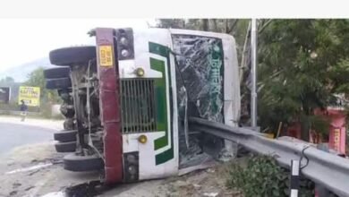 Photo of मनाली से पठानकोट जा रही HRTC बस हादसे का शिकार, 6 यात्री घायल