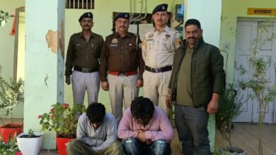Photo of सोलन में आधी रात को पुलिस का बड़ा एक्शन, शामती में कार से 54 ग्राम चिट्टा बरामद; पंजाब-हरियाणा के दो आरोपी गिरफ्तार