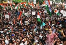 Photo of दिल्ली से लेकर मुंबई तक भारी बवाल, तीन पूर्व सीएम समेत हजारों हिरासत में