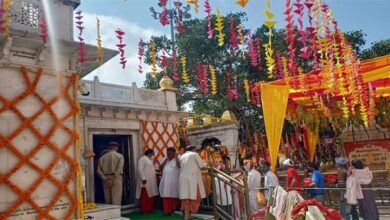 Photo of प्रदेश के शक्तिपीठों में तैयारियां पूरी; अश्विन नवरात्र मेले आज से, CCTV-ड्रोन से भी निगाह रखेगी पुलिस*