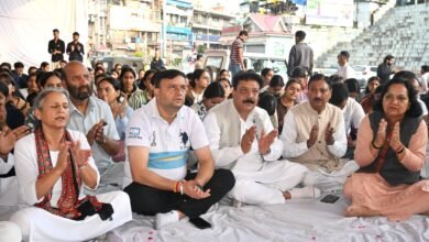 Photo of गांधी जयंती पर मंडी में निकली प्रभात फेरी, गूंजे ‘रघुपति राघव राजाराम’ के स्वर